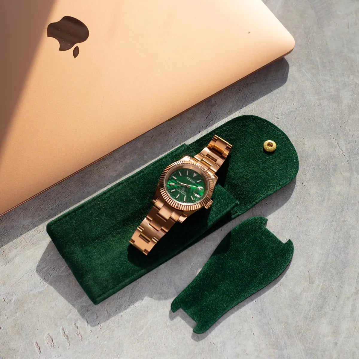 Green Velvet Watch Pouch